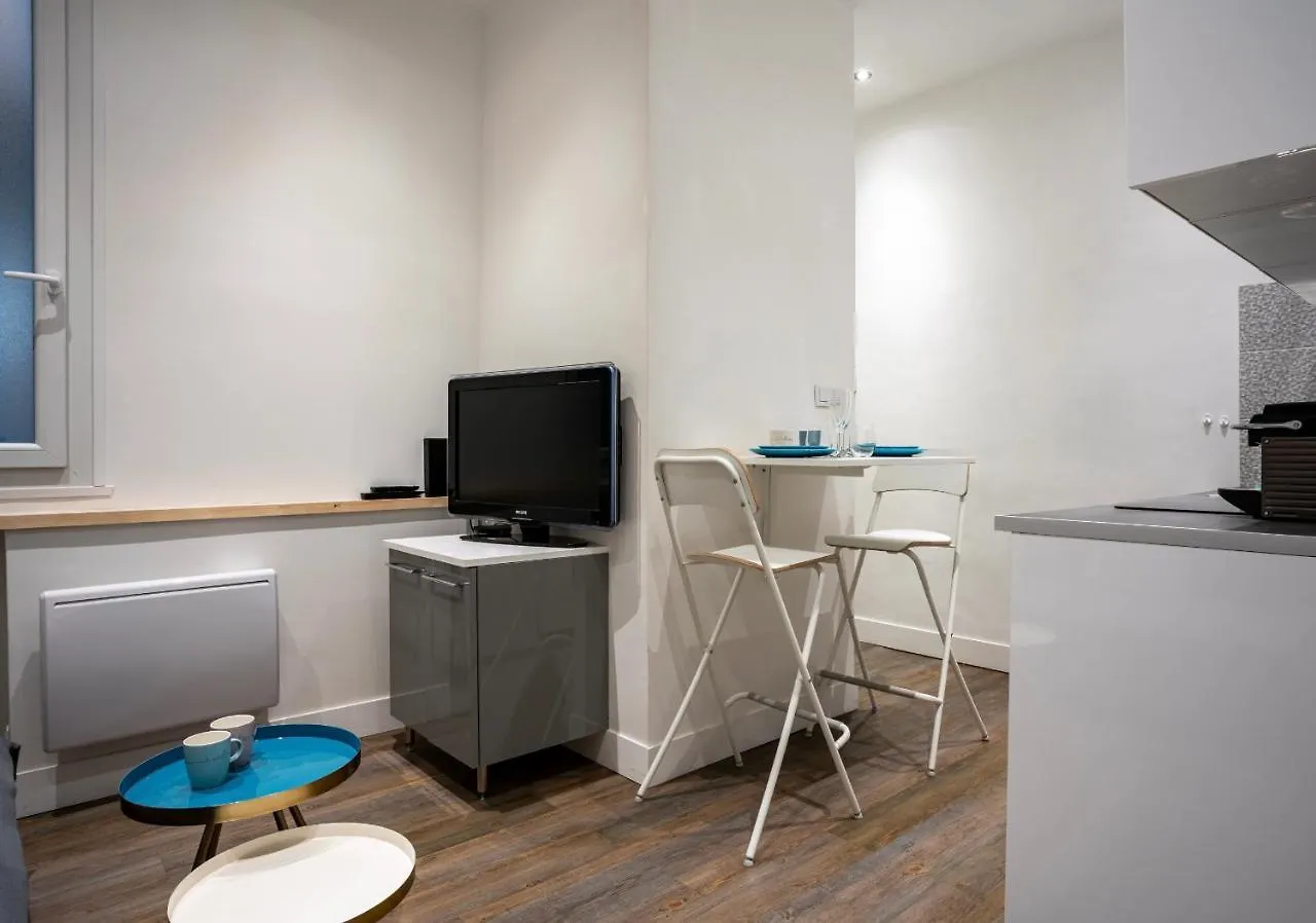 Cosy Appartement 26m2 - Hyper centre Sxtius Cardeurs - 1 double bed - 1 sofa Aix-en-Provence